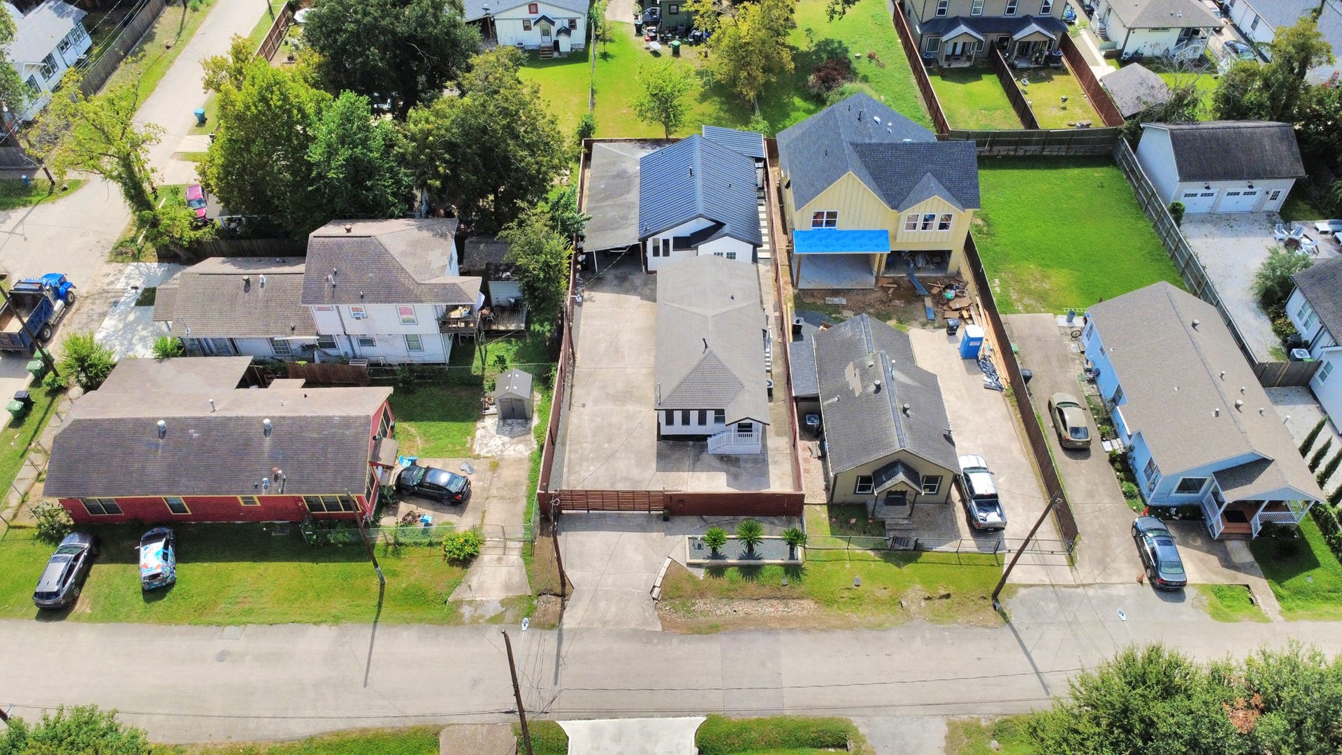 824 Wilkes Street, Houston, TX 77009 824 Wilkes Street, Houston, TX 77009
