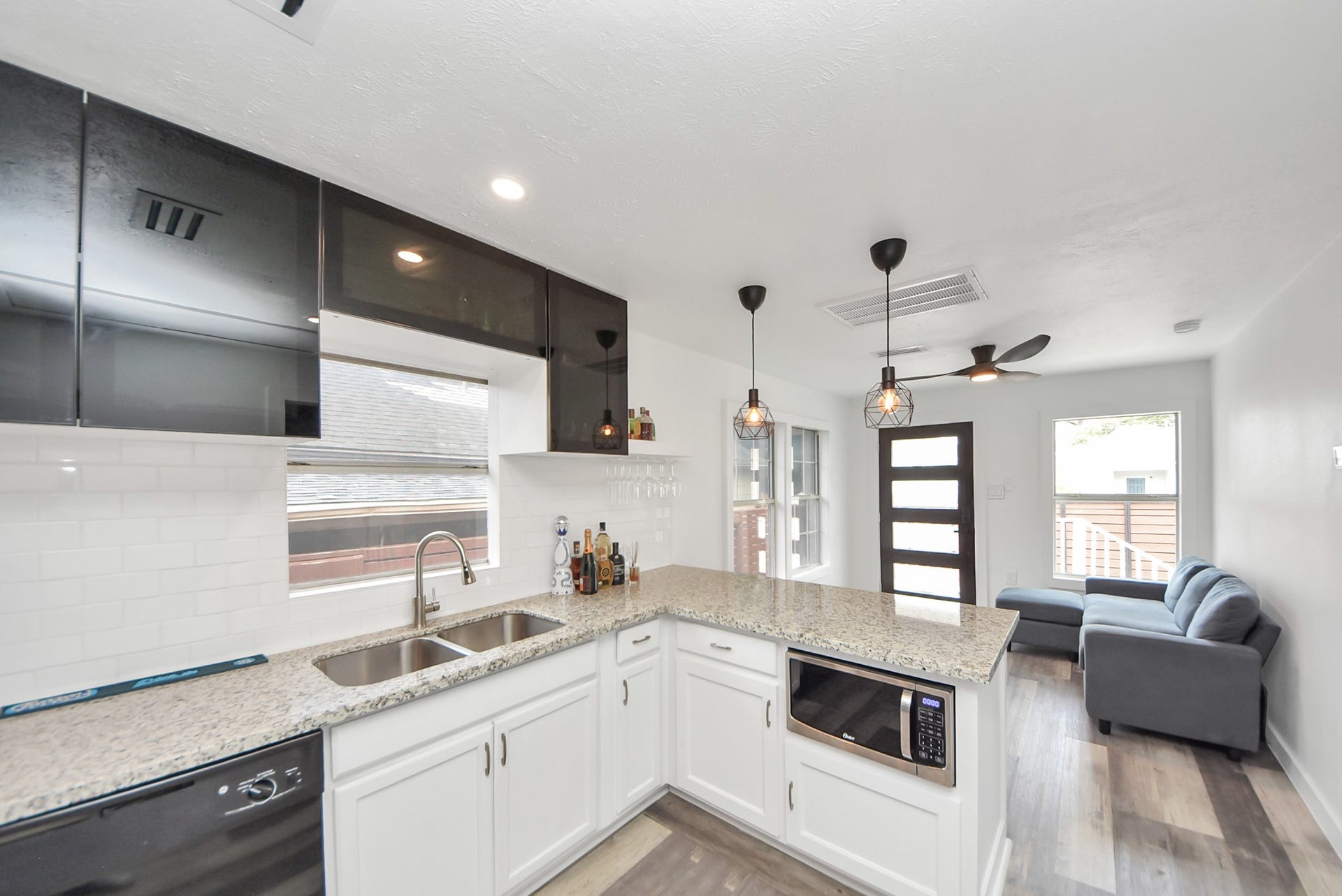 824 Wilkes Street, Houston, TX 77009 824 Wilkes Street, Houston, TX 77009