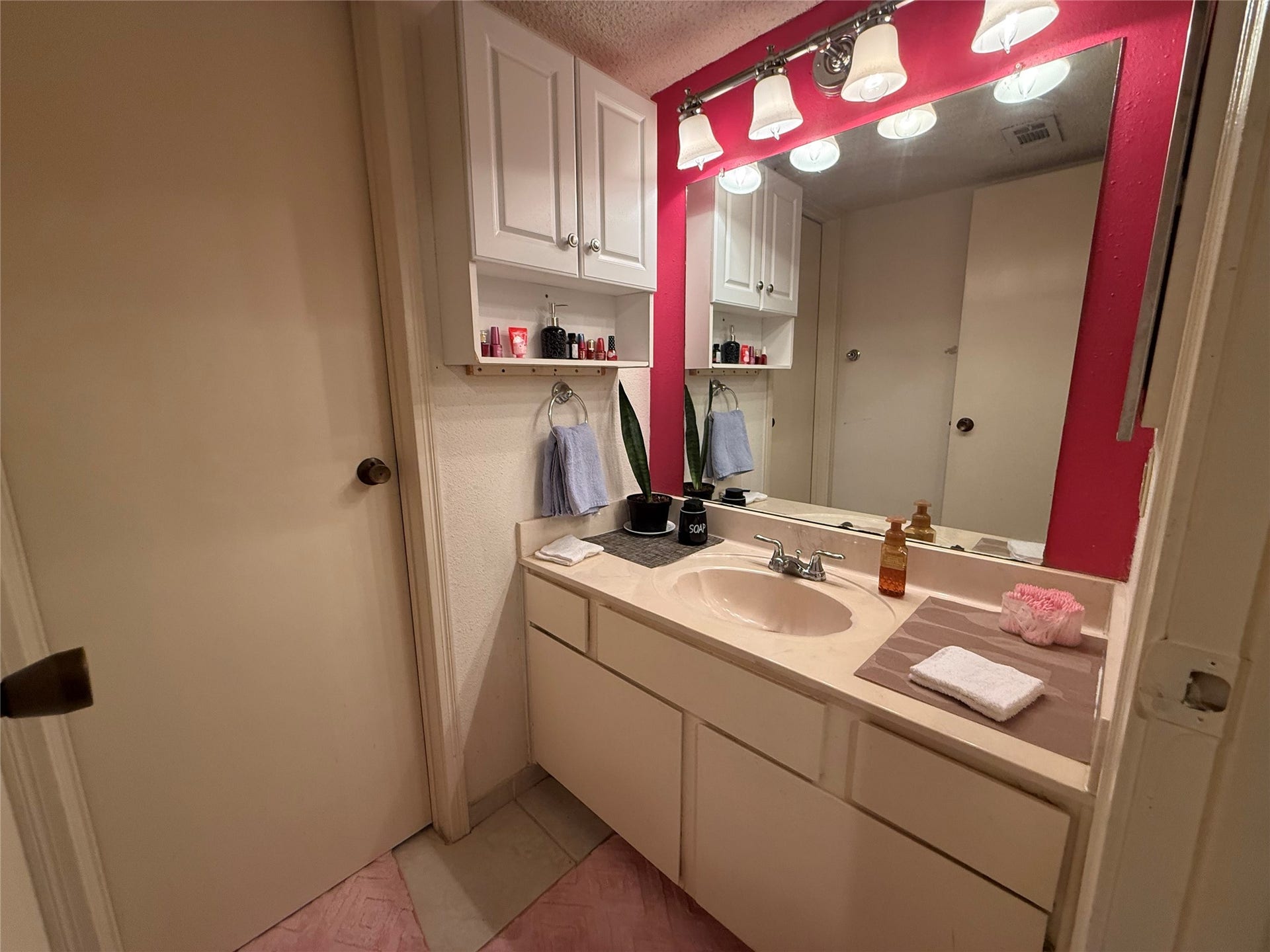 3100 Jeanetta Street, #1008, Houston, TX 77063 3100 Jeanetta Street, #1008, Houston, TX 77063