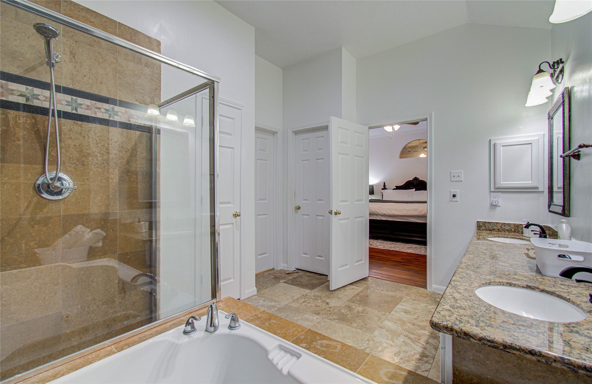 7211 Cambridge Cove Circle, Missouri City, TX 77459 7211 Cambridge Cove Circle, Missouri City, TX 77459
