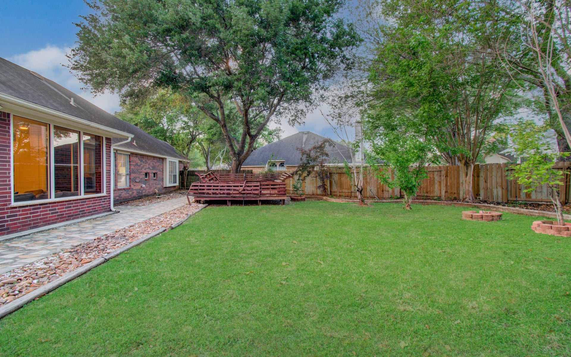 7211 Cambridge Cove Circle, Missouri City, TX 77459 7211 Cambridge Cove Circle, Missouri City, TX 77459