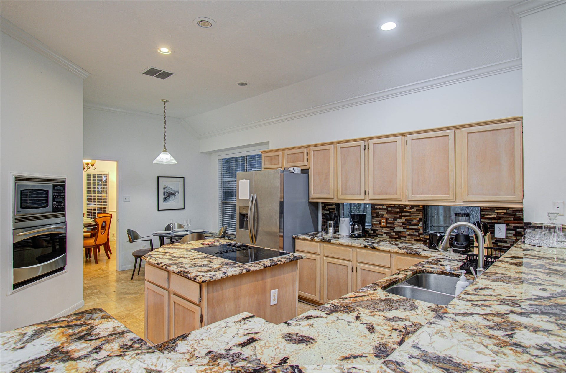 7211 Cambridge Cove Circle, Missouri City, TX 77459 7211 Cambridge Cove Circle, Missouri City, TX 77459