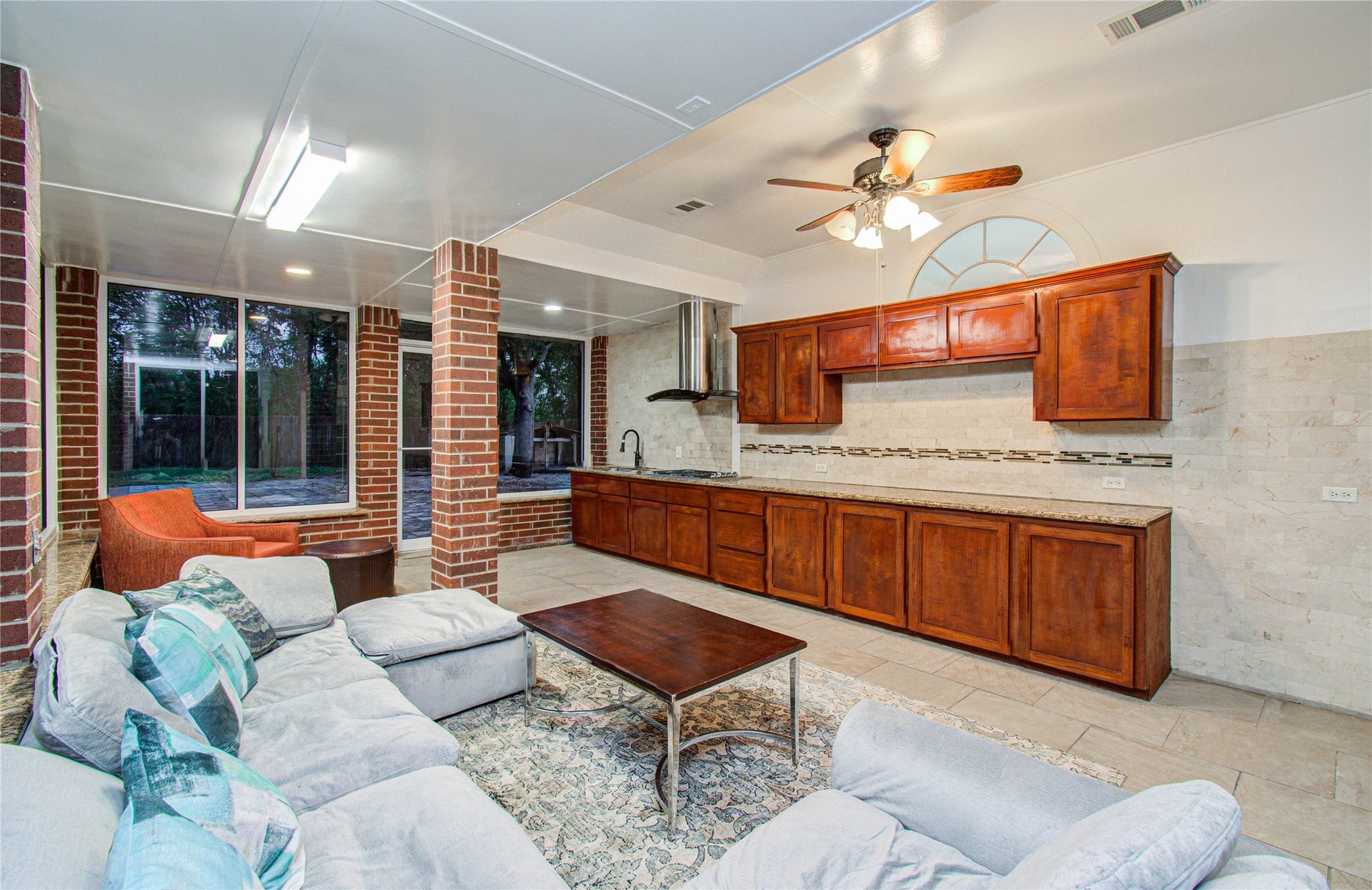 7211 Cambridge Cove Circle, Missouri City, TX 77459 7211 Cambridge Cove Circle, Missouri City, TX 77459