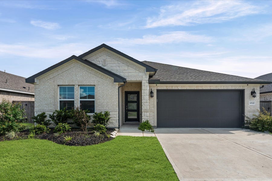 Property photo for 10520 Deussen Lane, Texas City, TX