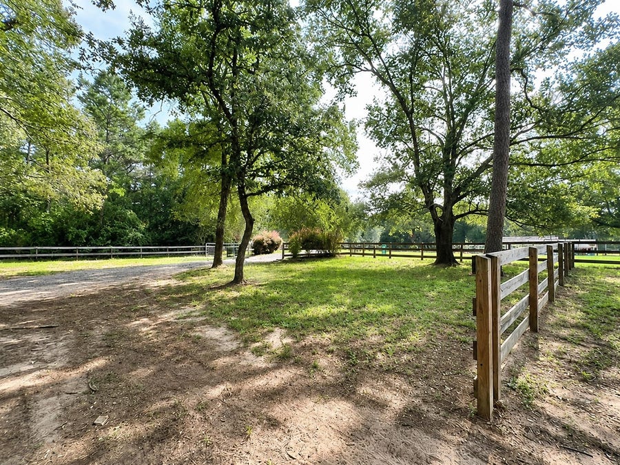 Property photo for 27951 Country Lane, Hockley, TX