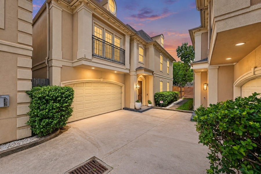 Property photo for 5718 Winsome Lane Lane, Houston, TX
