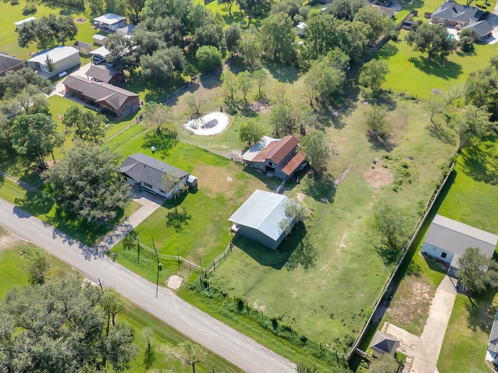 7230 Avenue L, Santa Fe, TX 77510 7230 Avenue L, Santa Fe, TX 77510
