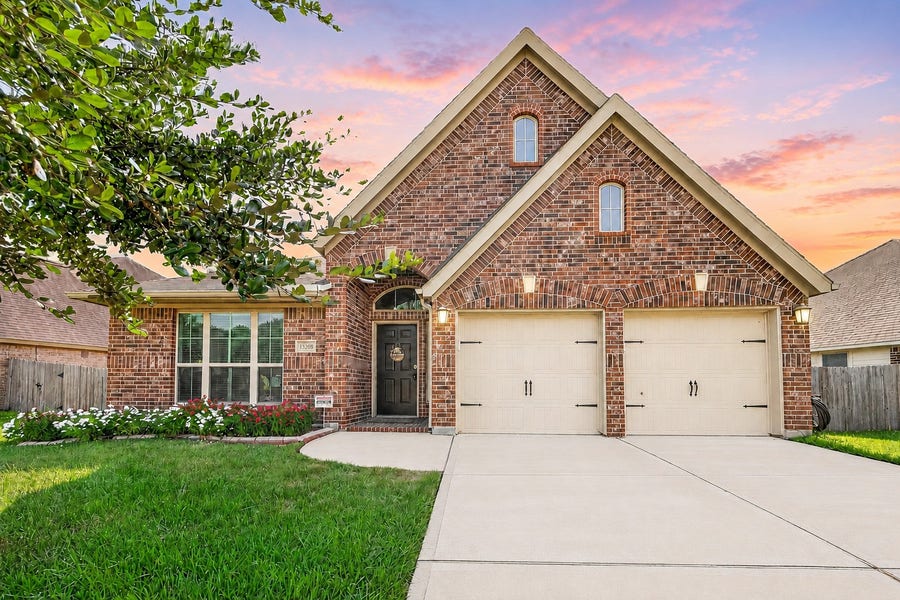 Property photo for 13208 Sage Meadow Lane, Pearland, TX