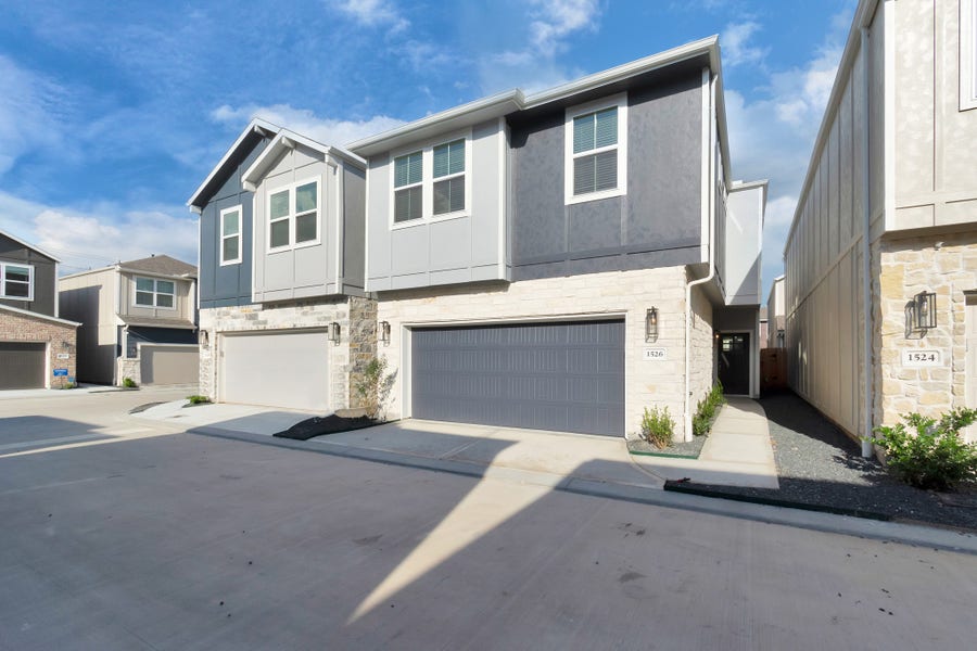Property photo for 1526 Parkland Oak Drive, Houston, TX