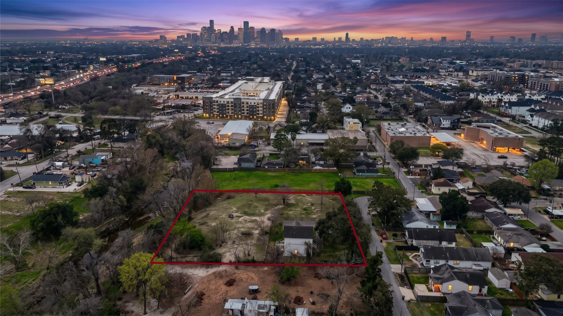 1808 Tabor Street, Houston, TX 77009 1808 Tabor Street, Houston, TX 77009