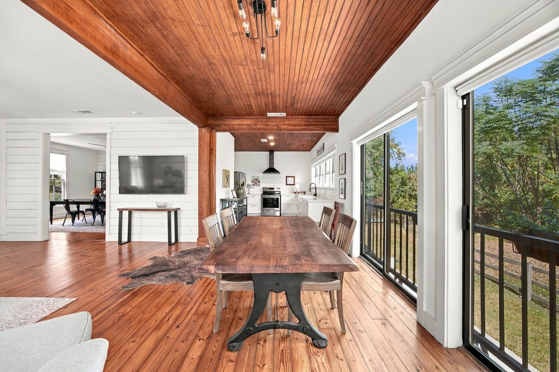 1808 Tabor Street, Houston, TX 77009 1808 Tabor Street, Houston, TX 77009