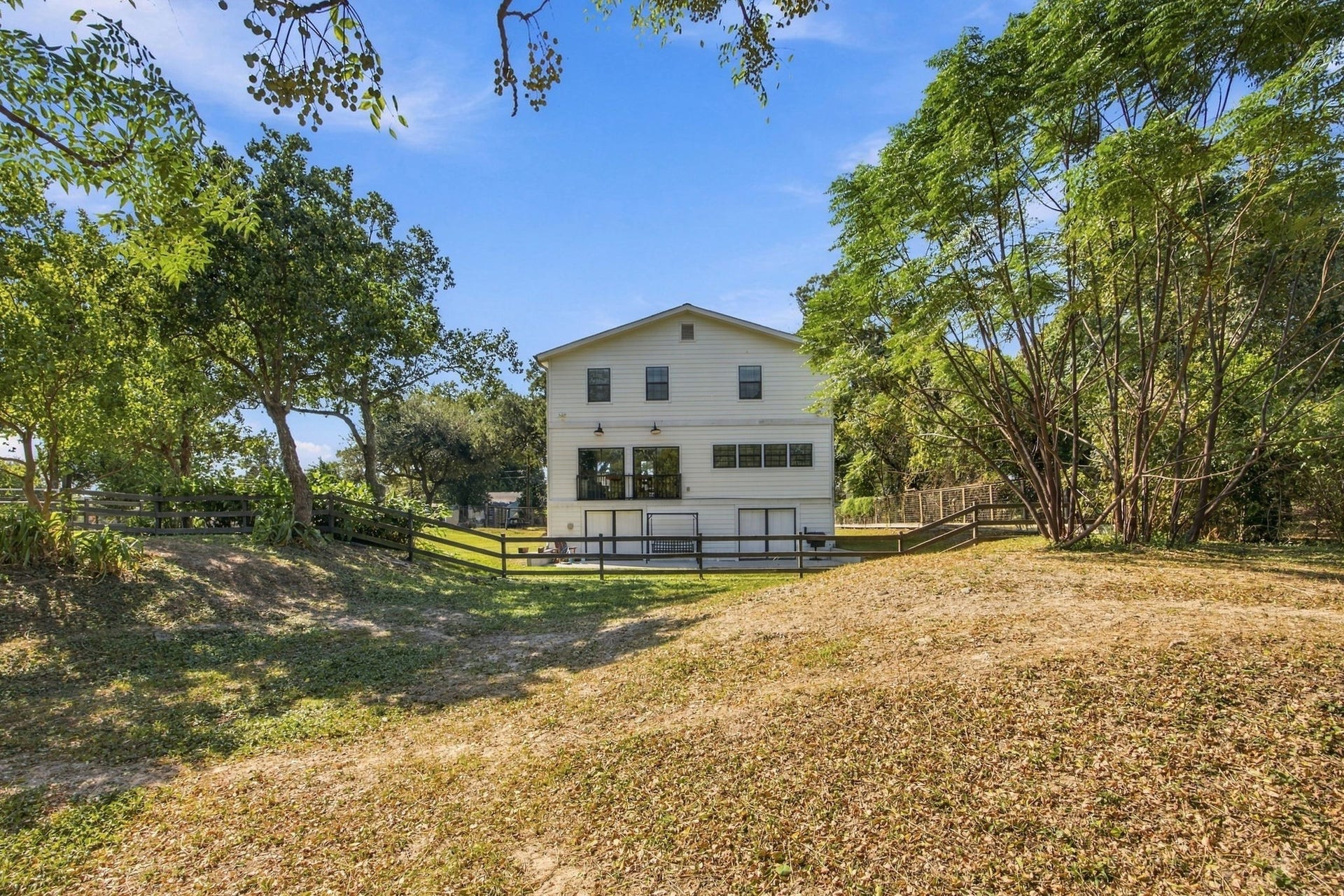 1808 Tabor Street, Houston, TX 77009 1808 Tabor Street, Houston, TX 77009