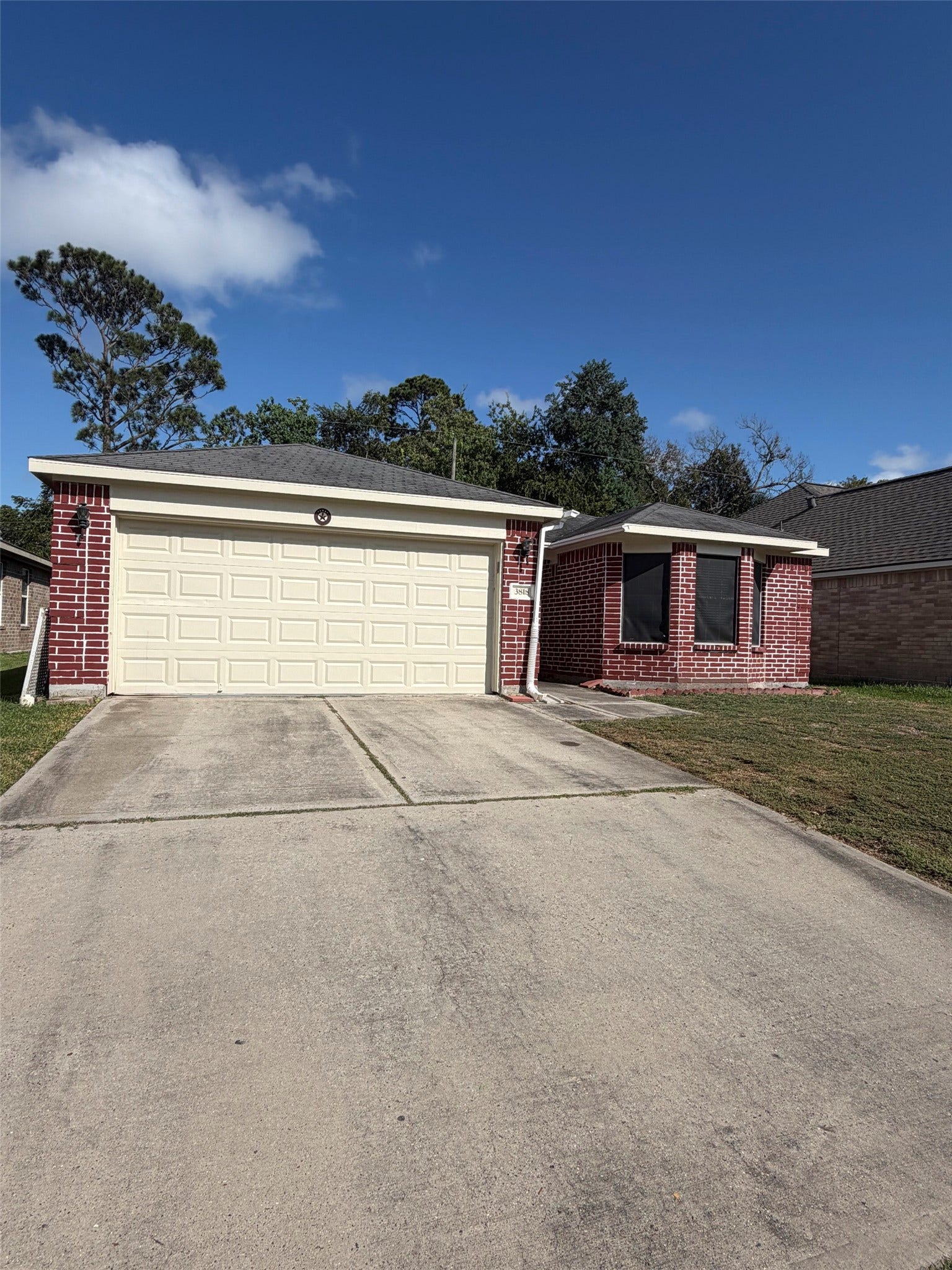 3818 Cary Creek Drive, Baytown, TX 77521