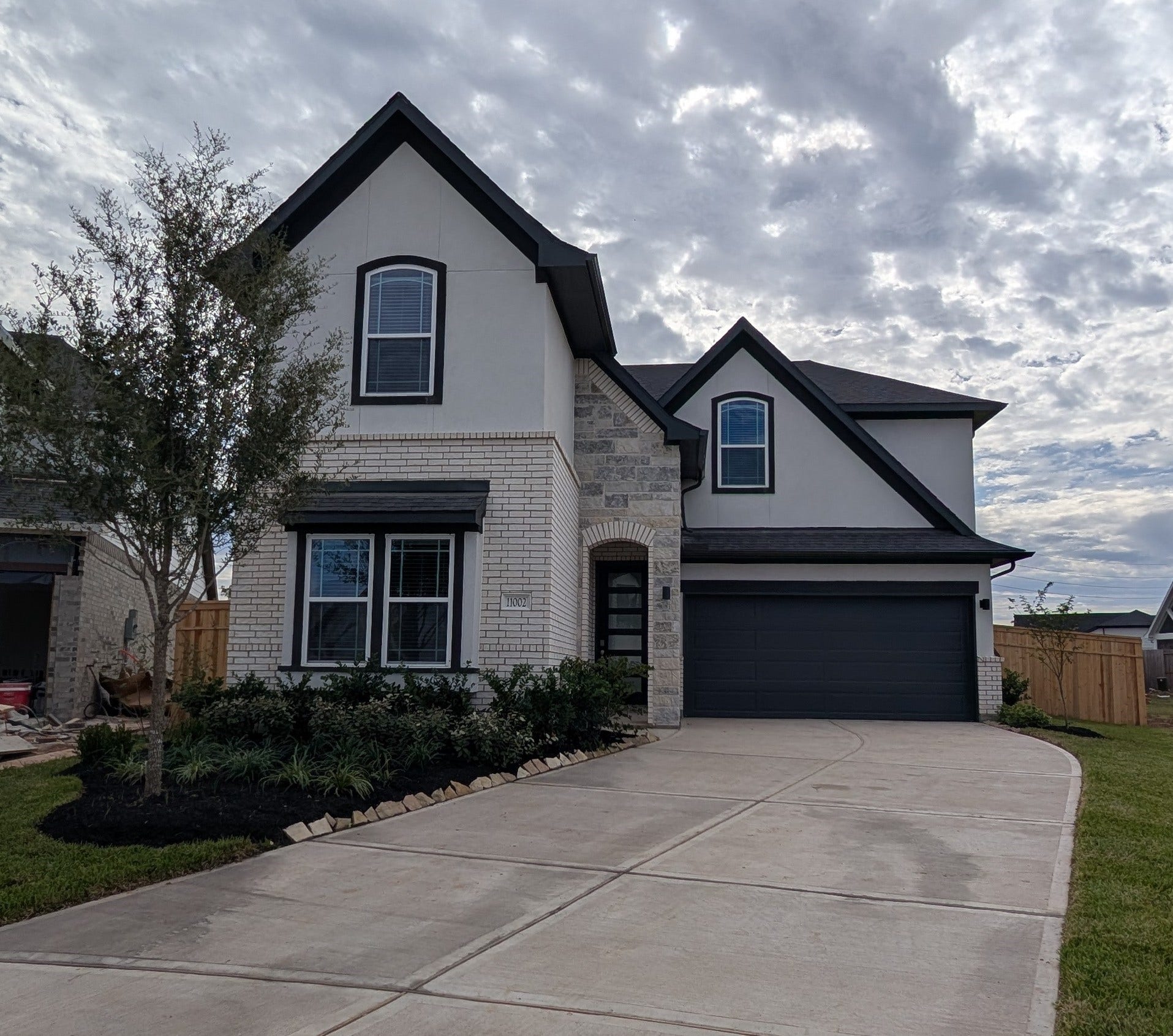 11002 Valley Fort Drive, Missouri City, TX 77459 11002 Valley Fort Drive, Missouri City, TX 77459