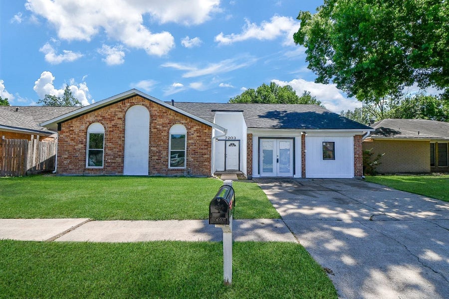 Property photo for 7203 Santa Rita Drive, Houston, TX