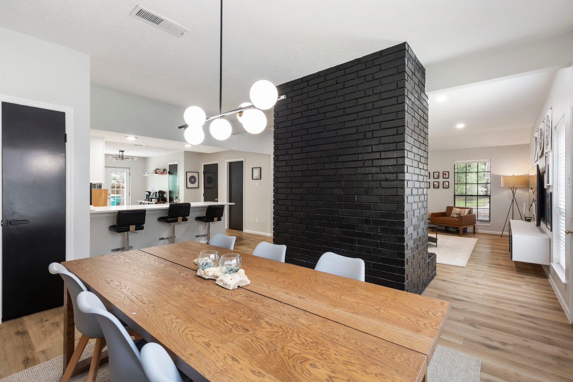 15 Green Slope Place, The Woodlands, TX 77381 15 Green Slope Place, The Woodlands, TX 77381