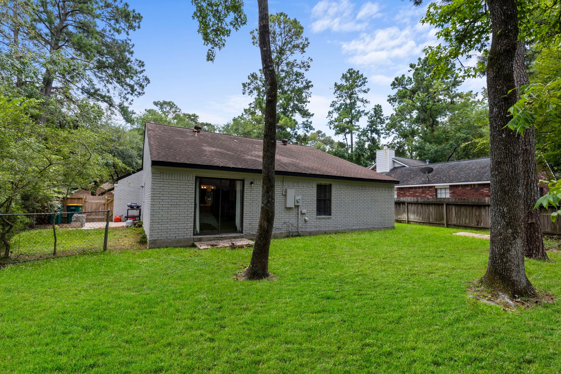 15 Green Slope Place, The Woodlands, TX 77381 15 Green Slope Place, The Woodlands, TX 77381