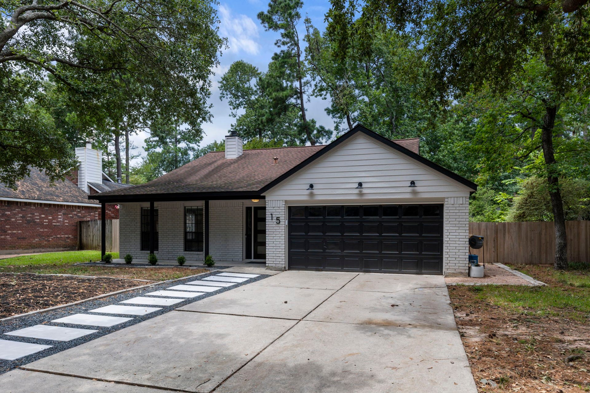 15 Green Slope Place, The Woodlands, TX 77381 15 Green Slope Place, The Woodlands, TX 77381