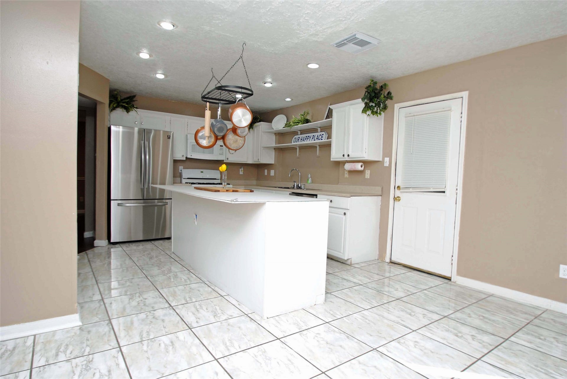 6022 S Trafalgar Court, Katy, TX 77449 6022 S Trafalgar Court, Katy, TX 77449