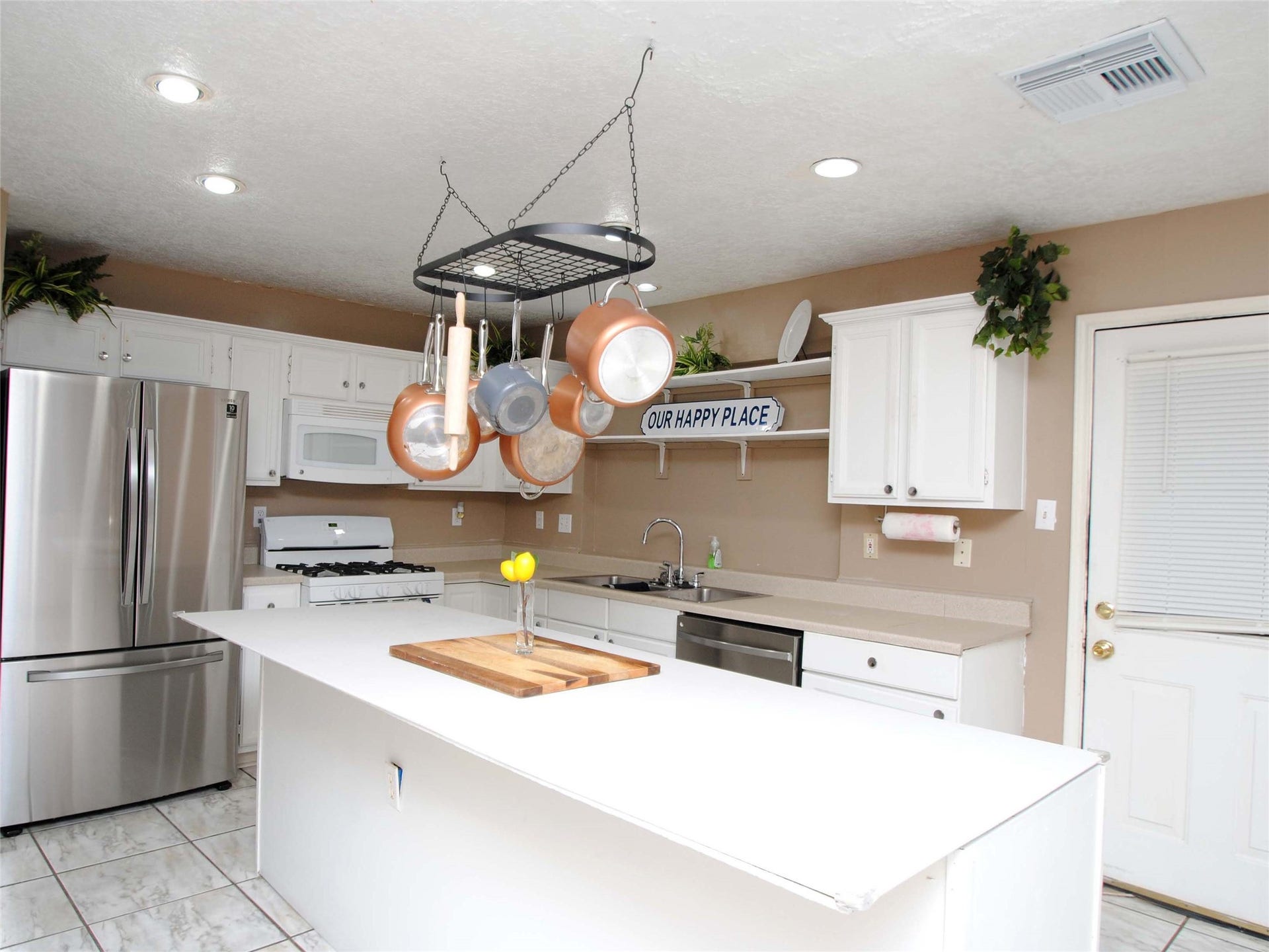 6022 S Trafalgar Court, Katy, TX 77449 6022 S Trafalgar Court, Katy, TX 77449