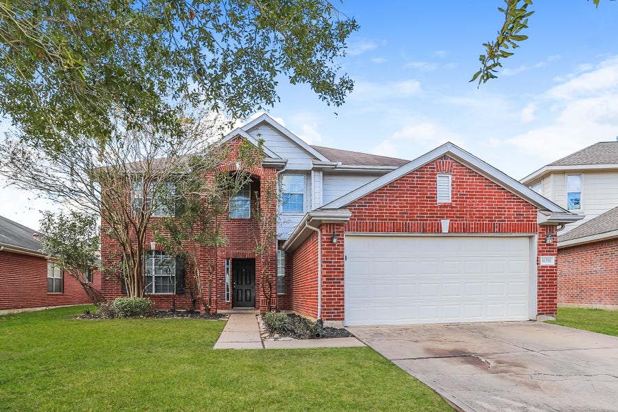 Property photo for 16318 Autumn Leigh Drive, Houston, TX