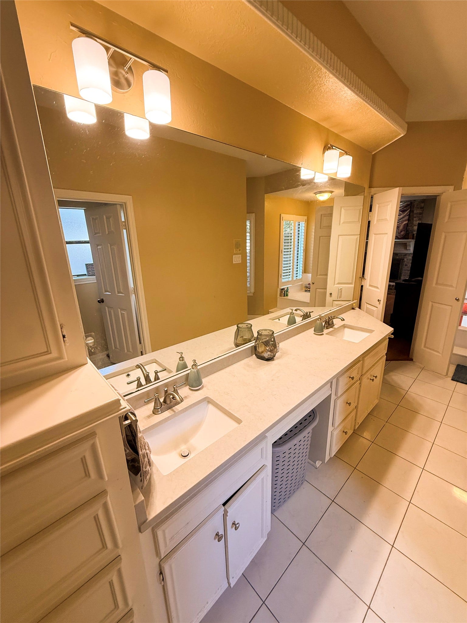 2910 Woodland Ridge Drive, Houston, TX 77345 2910 Woodland Ridge Drive, Houston, TX 77345