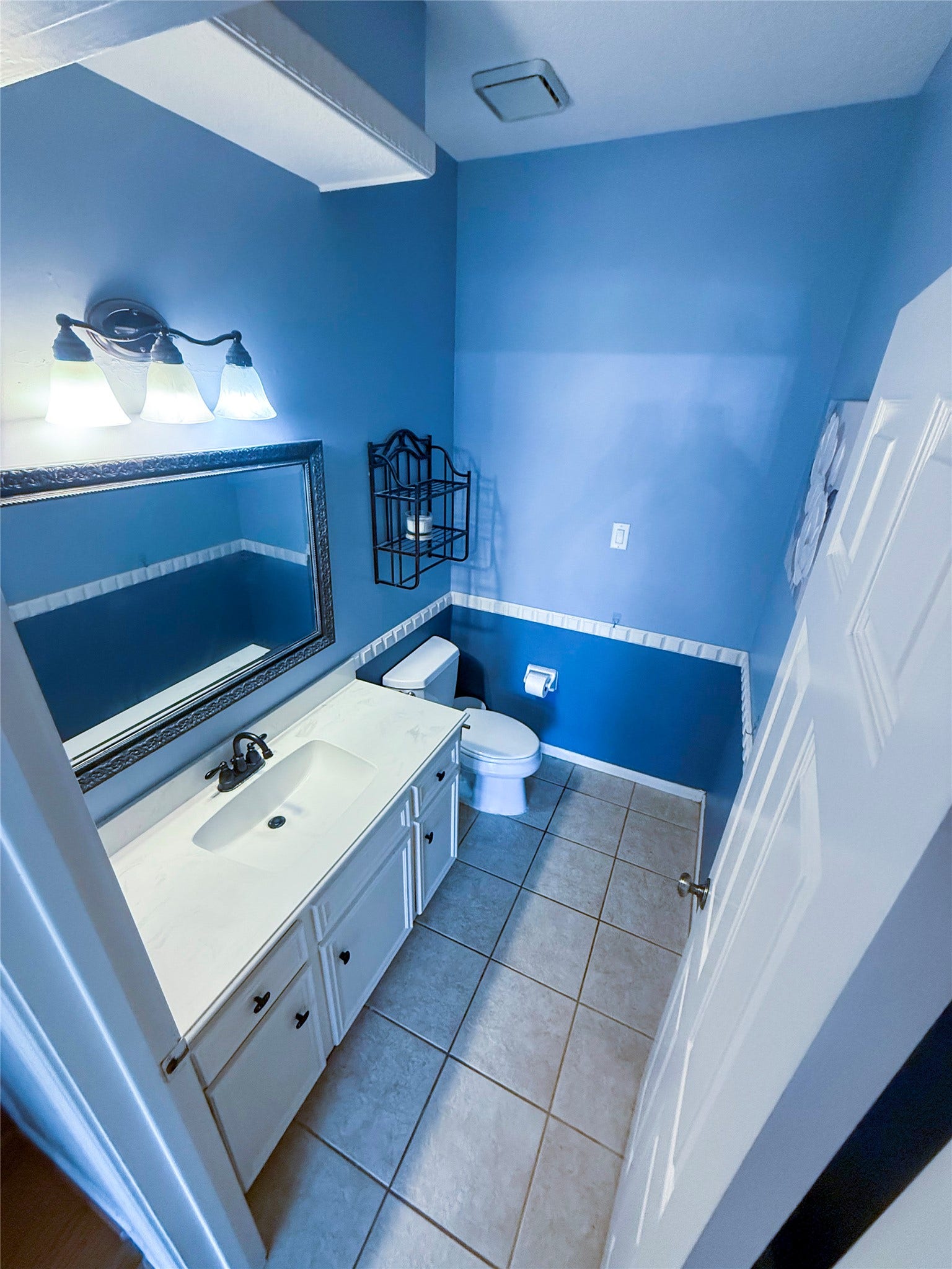 2910 Woodland Ridge Drive, Houston, TX 77345 2910 Woodland Ridge Drive, Houston, TX 77345