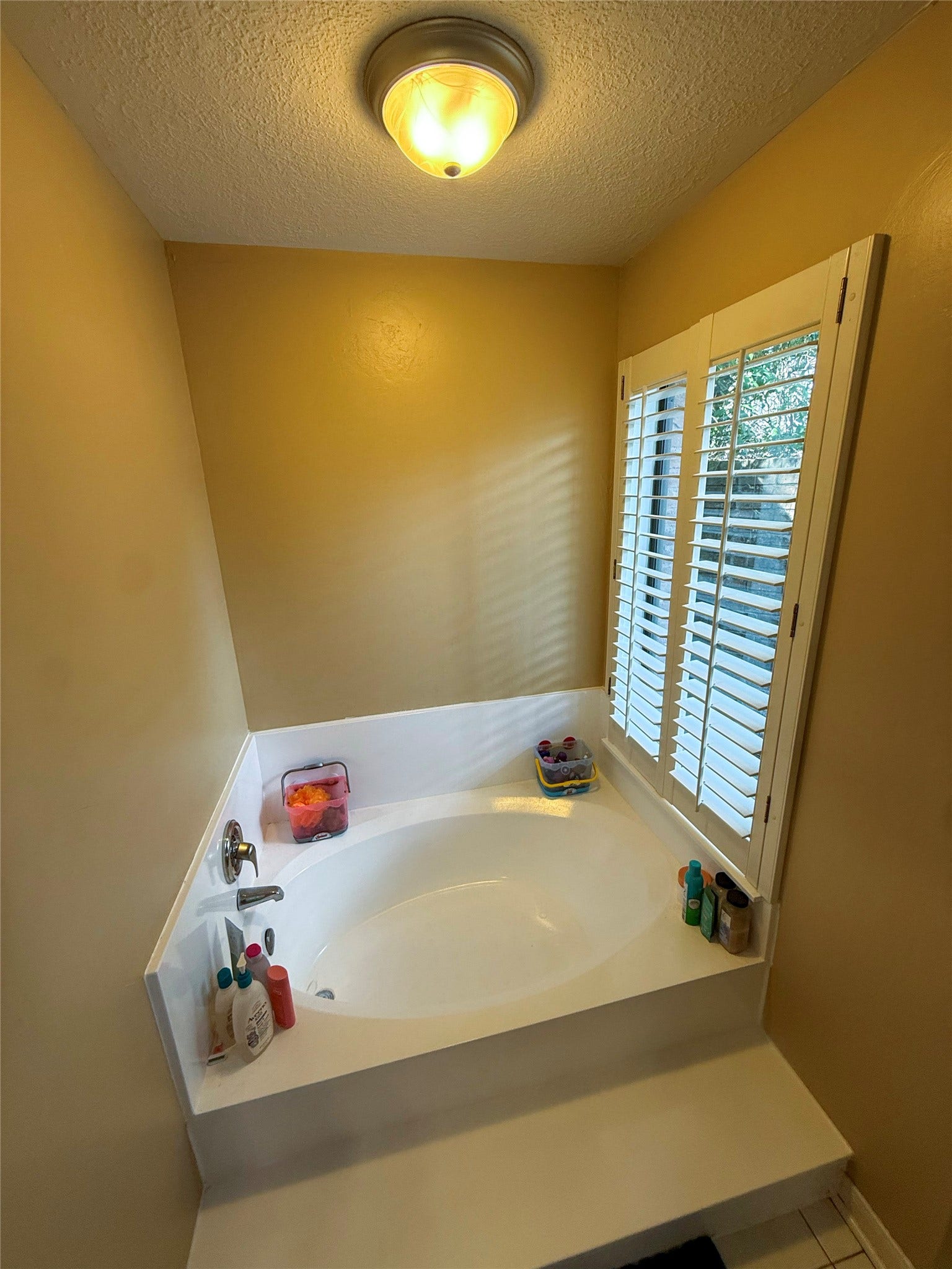 2910 Woodland Ridge Drive, Houston, TX 77345 2910 Woodland Ridge Drive, Houston, TX 77345