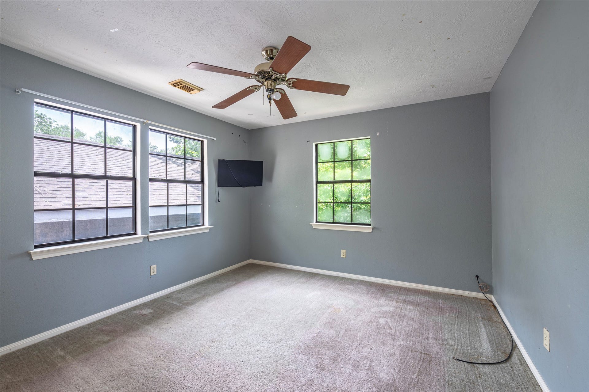 3726 Bayshore Drive, Bacliff, TX 77518 3726 Bayshore Drive, Bacliff, TX 77518
