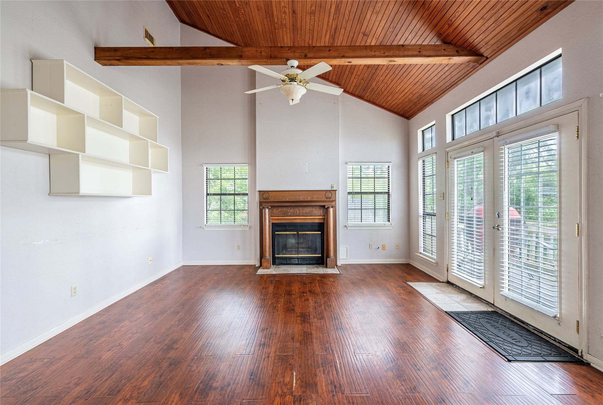 3726 Bayshore Drive, Bacliff, TX 77518 3726 Bayshore Drive, Bacliff, TX 77518