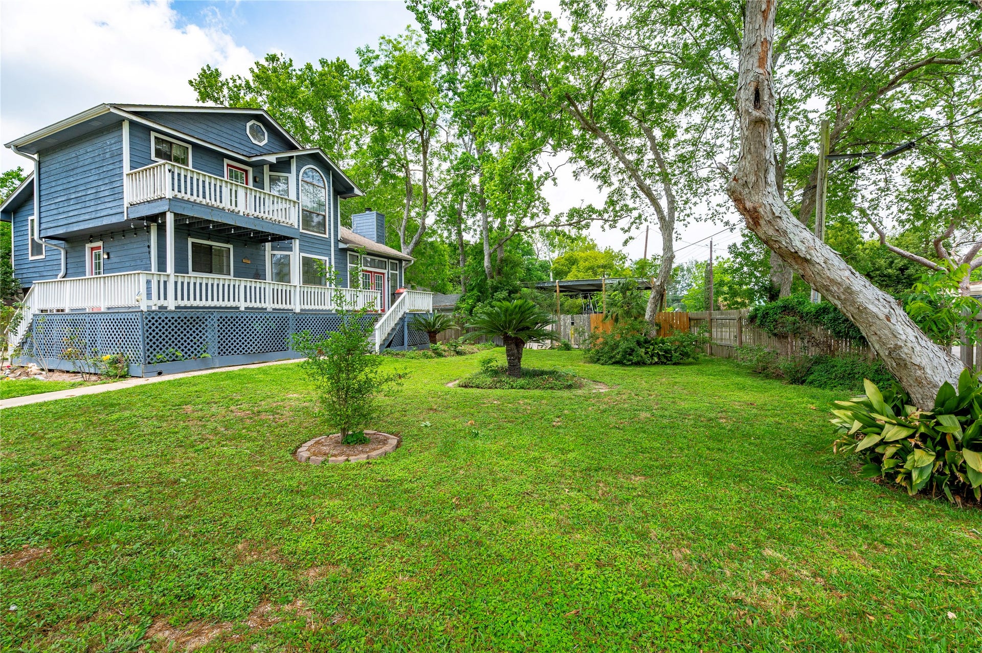 3726 Bayshore Drive, Bacliff, TX 77518 3726 Bayshore Drive, Bacliff, TX 77518
