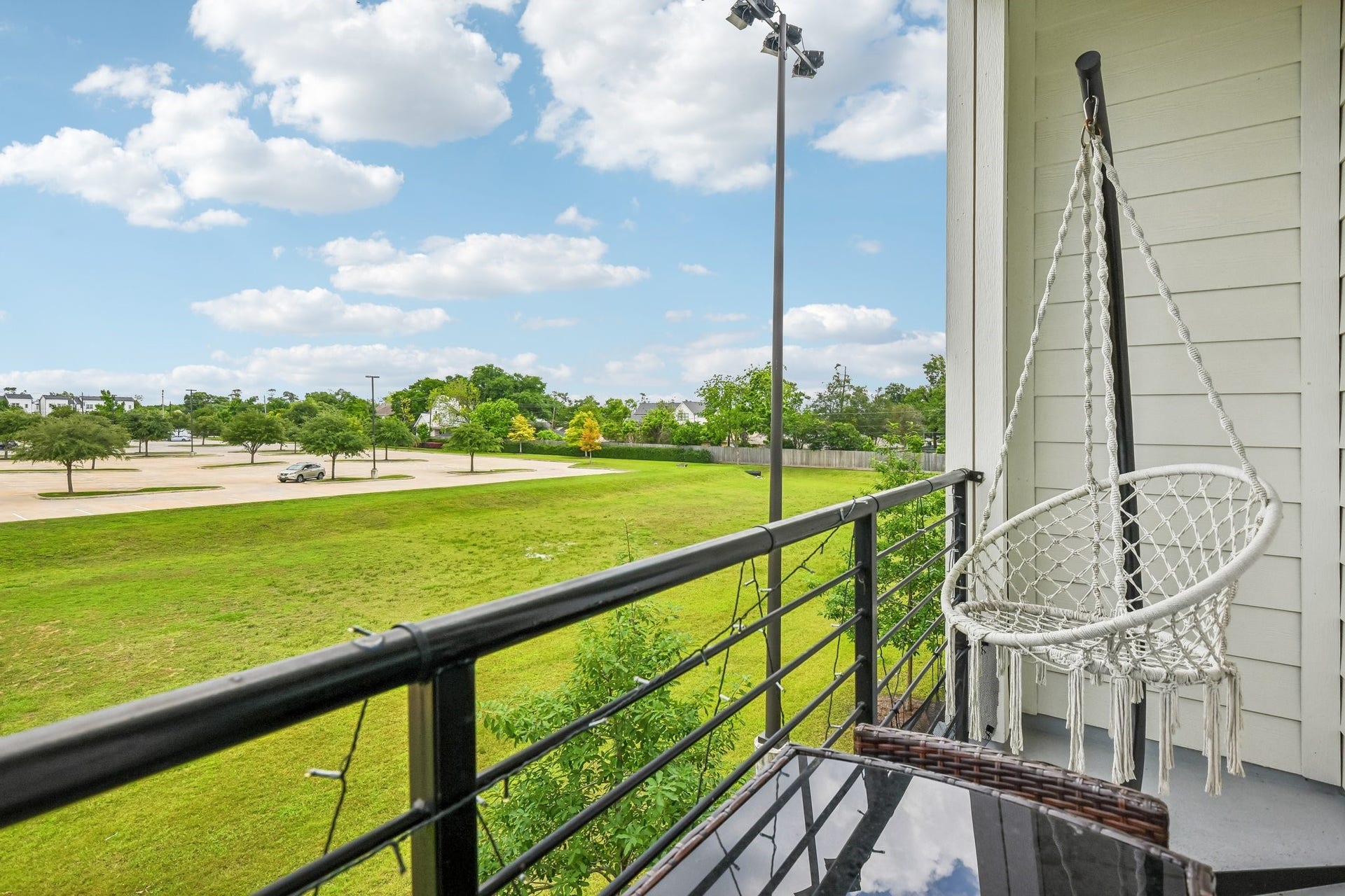 6314 Chelsea Falls Lane, Houston, TX 77008 Look at this amazing view!