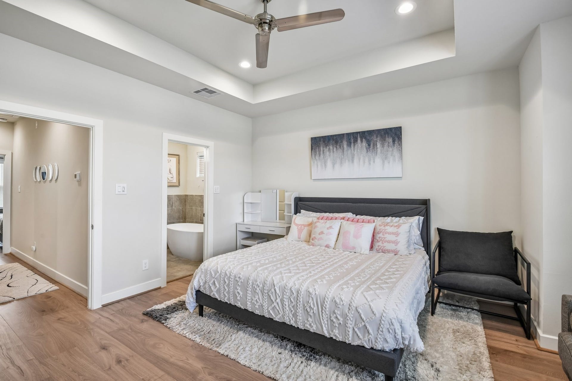 6314 Chelsea Falls Lane, Houston, TX 77008 Fully furnished