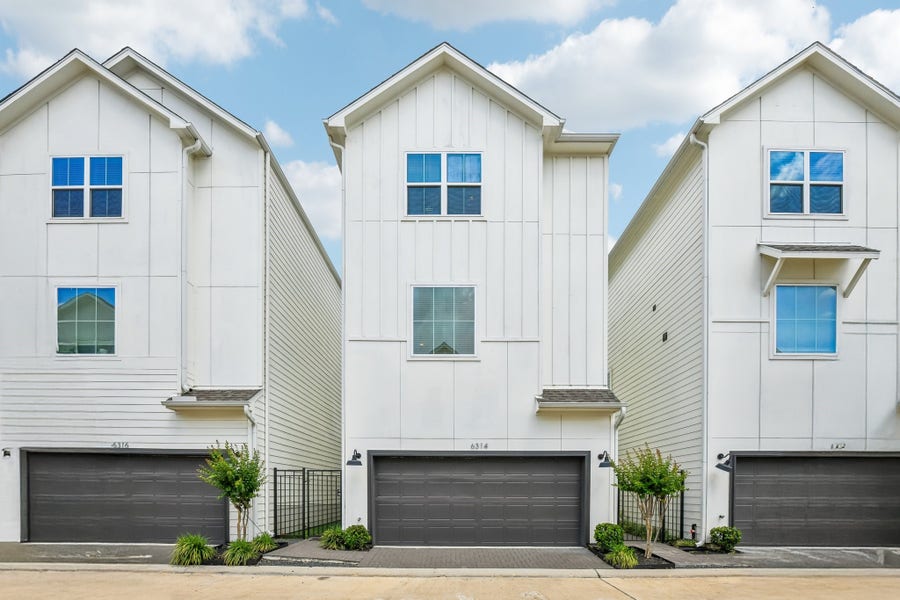 Property photo for 6314 Chelsea Falls Lane, Houston, TX