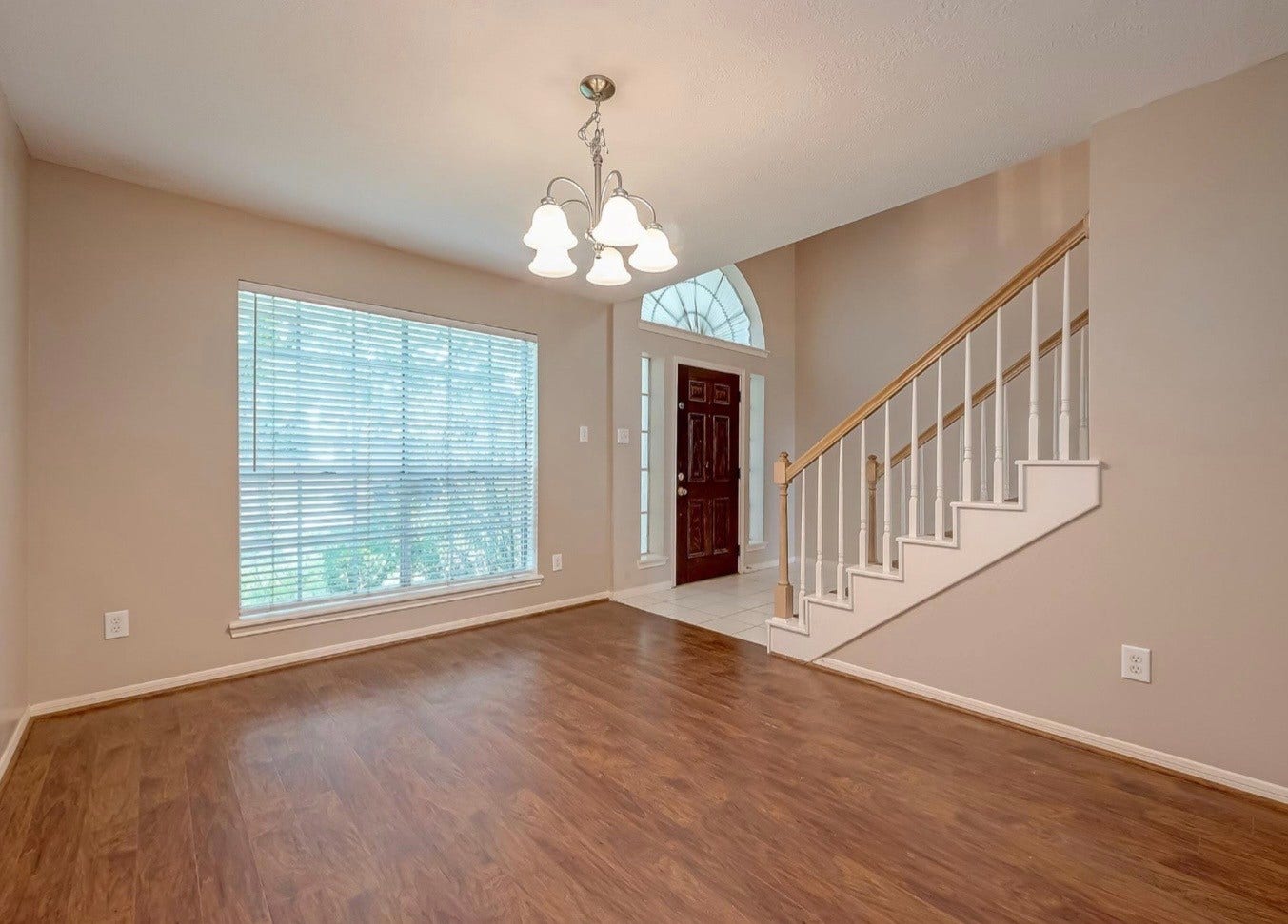 4914 Jaymar Drive, Sugar Land, TX 77479 4914 Jaymar Drive, Sugar Land, TX 77479