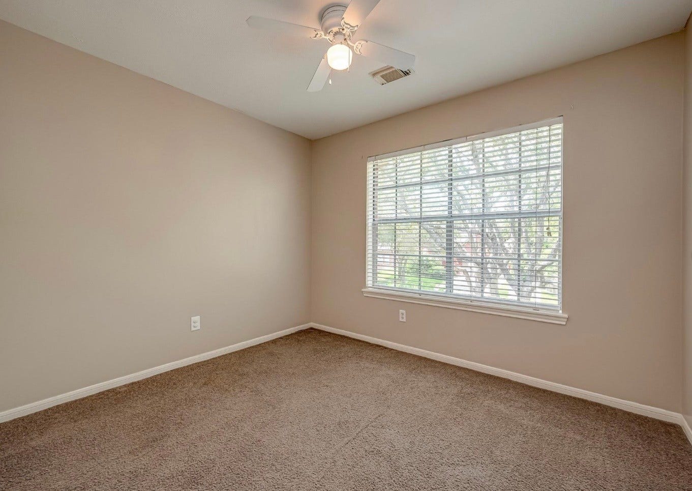 4914 Jaymar Drive, Sugar Land, TX 77479 4914 Jaymar Drive, Sugar Land, TX 77479