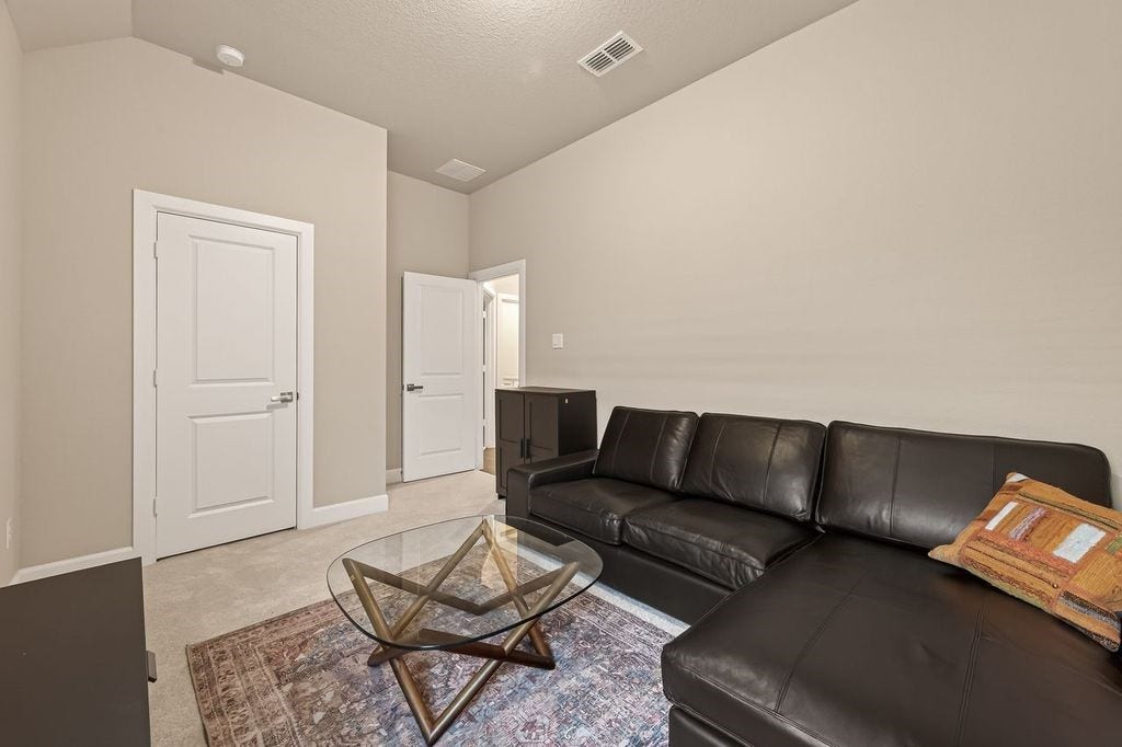 10010 Starry Night Lane, Manvel, TX 77578 Bedroom 4 used as additional sitting room