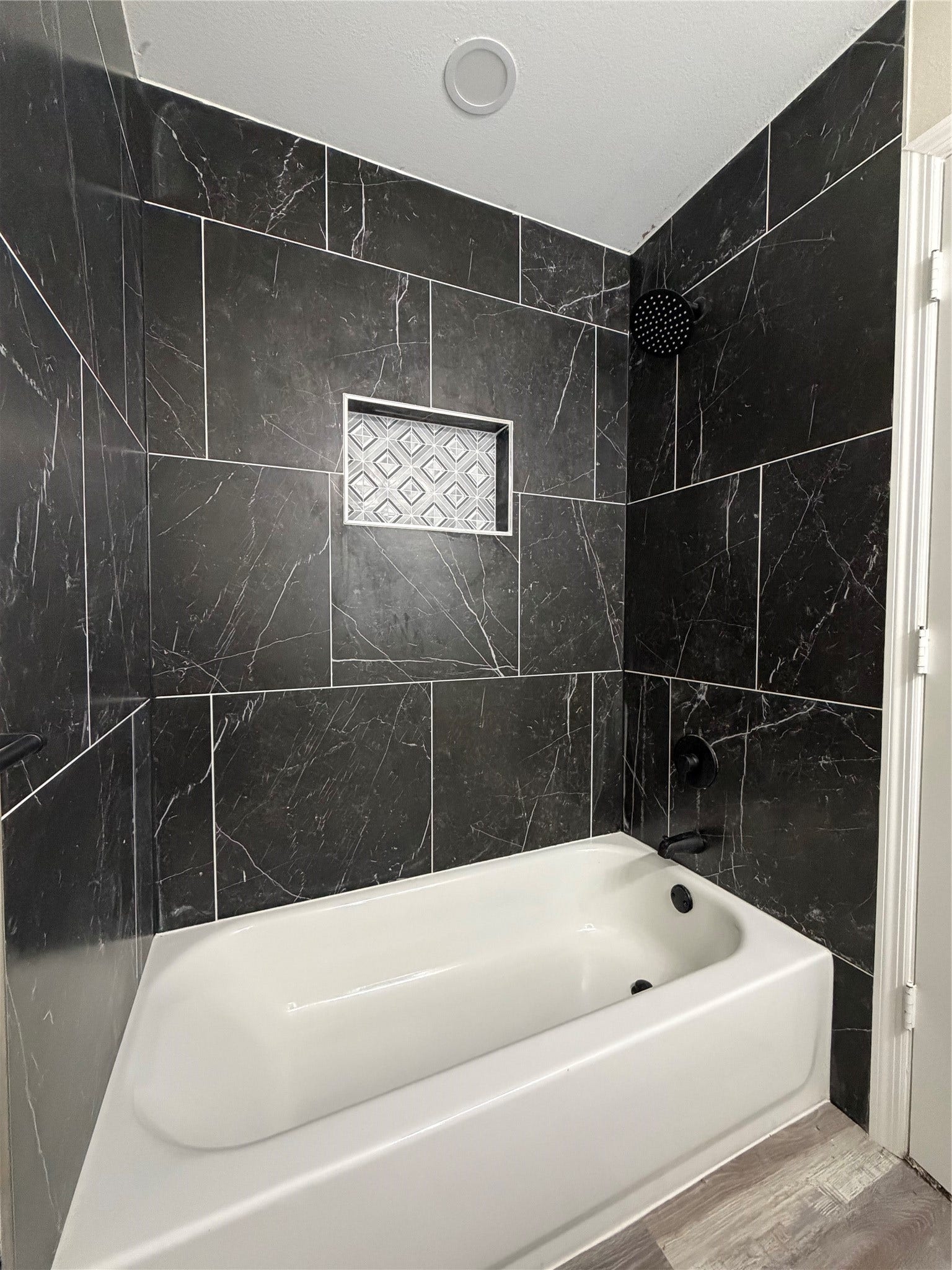 220 Austin St, Angleton, TX 77515 220 Austin St, Angleton, TX 77515