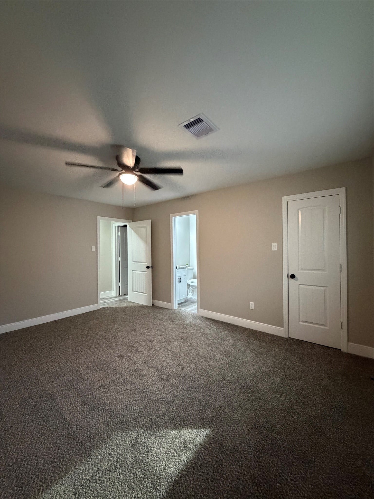 220 Austin St, Angleton, TX 77515 220 Austin St, Angleton, TX 77515