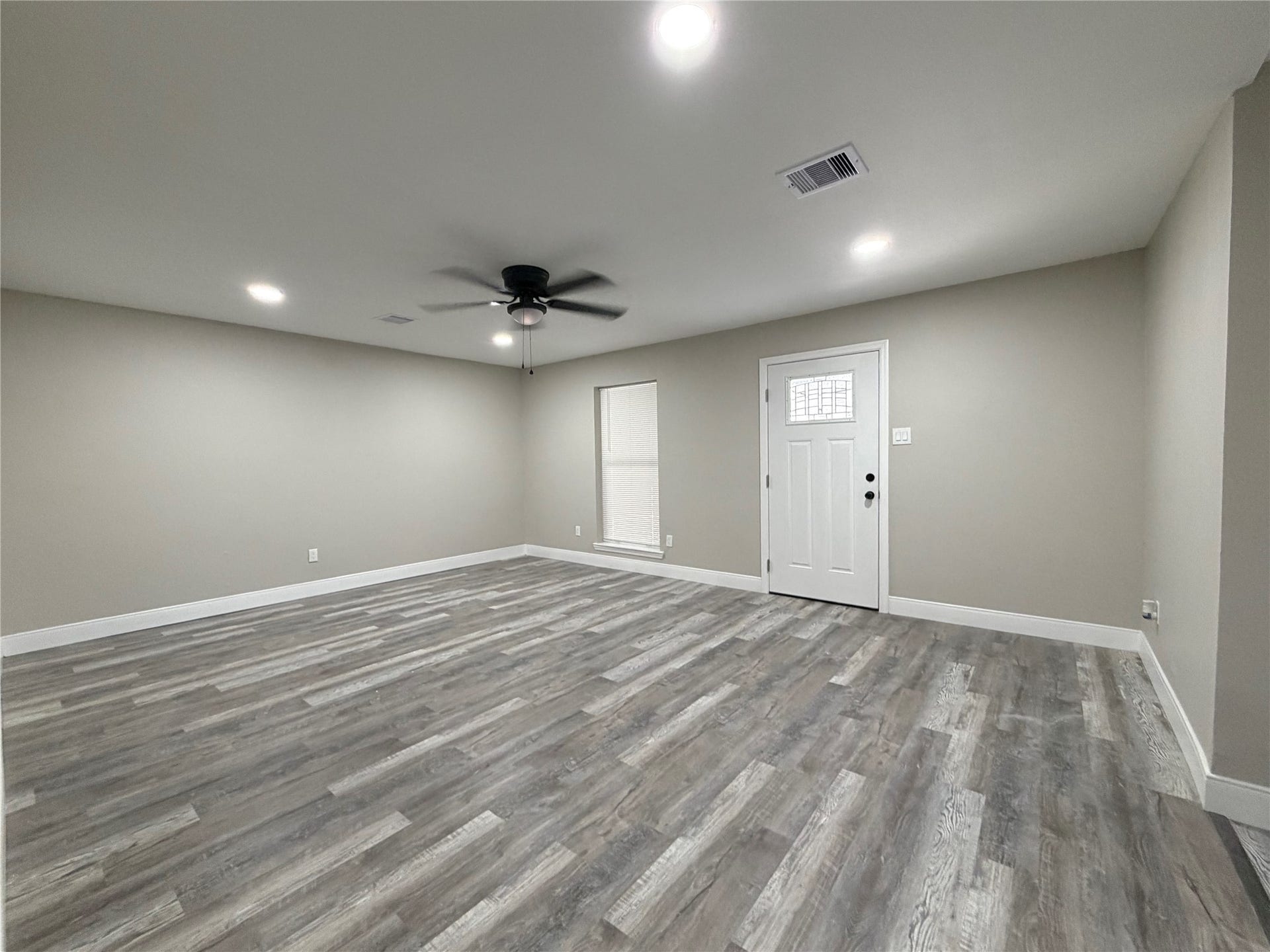 220 Austin St, Angleton, TX 77515 220 Austin St, Angleton, TX 77515