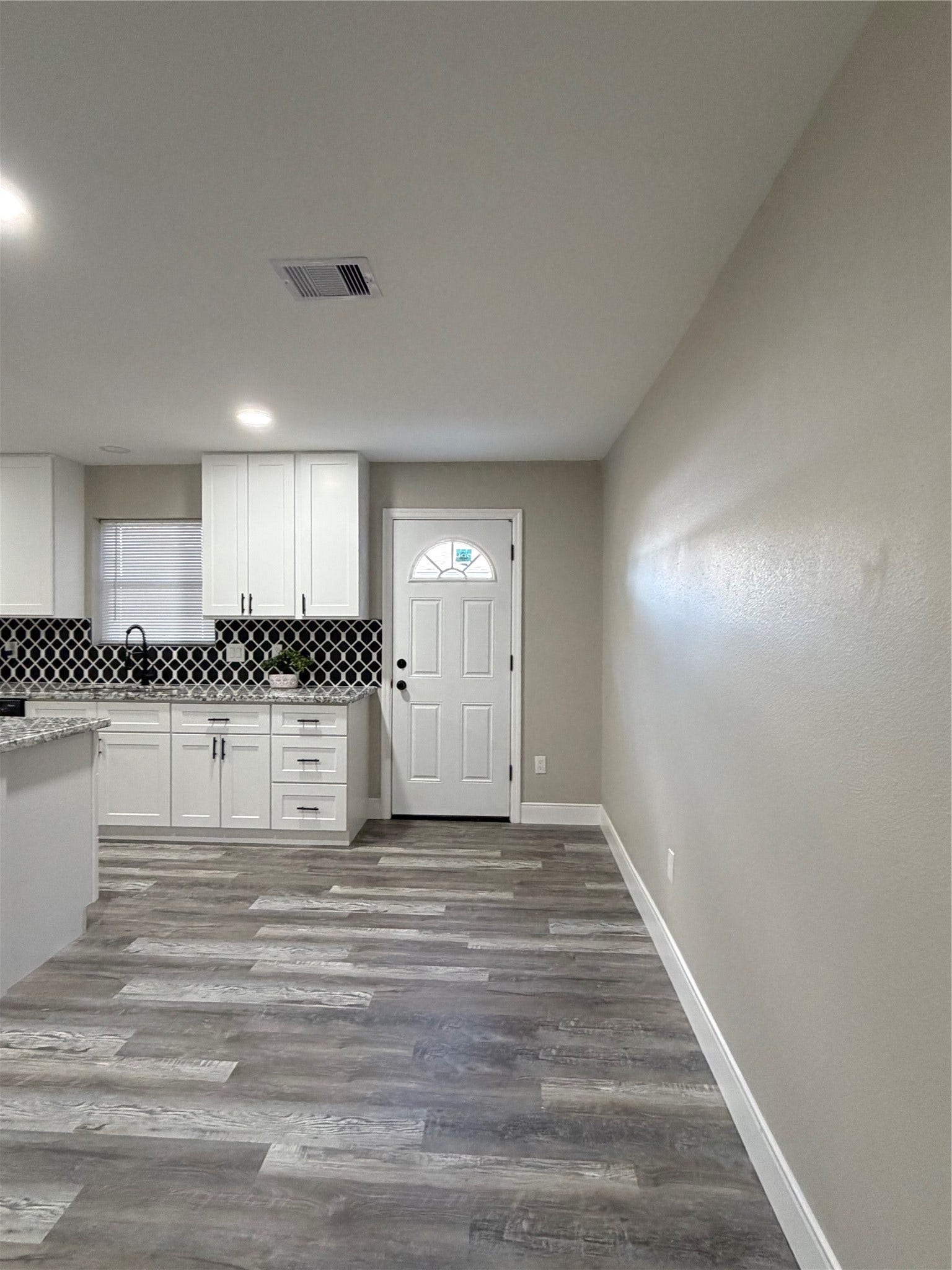 220 Austin St, Angleton, TX 77515 220 Austin St, Angleton, TX 77515
