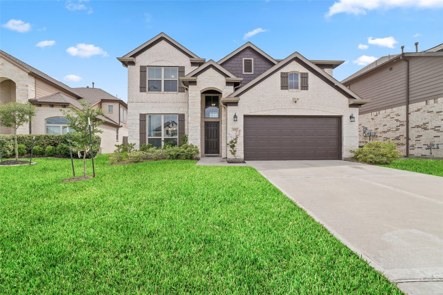 Property photo for 18511 Grand Spanish Oak Court, Houston, TX