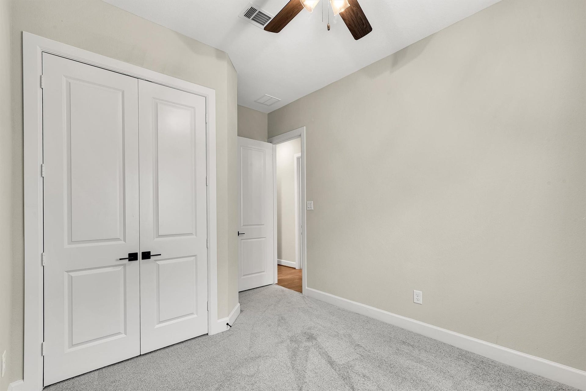 Closet of the 2nd bedroom