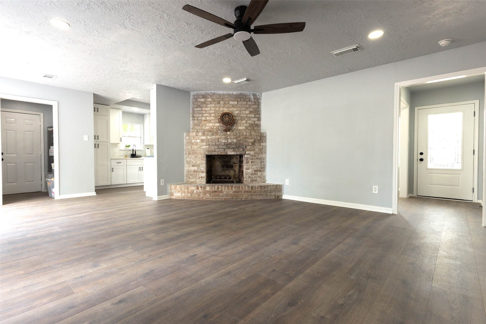 2206 Millhouse Road, Houston, TX 77073