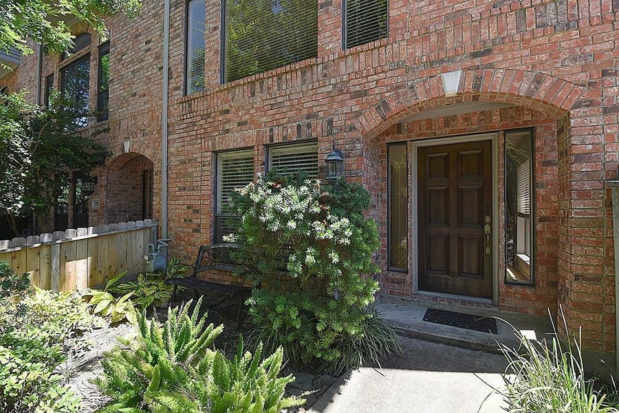 Property photo for 2717 La Branch Street, Houston, TX