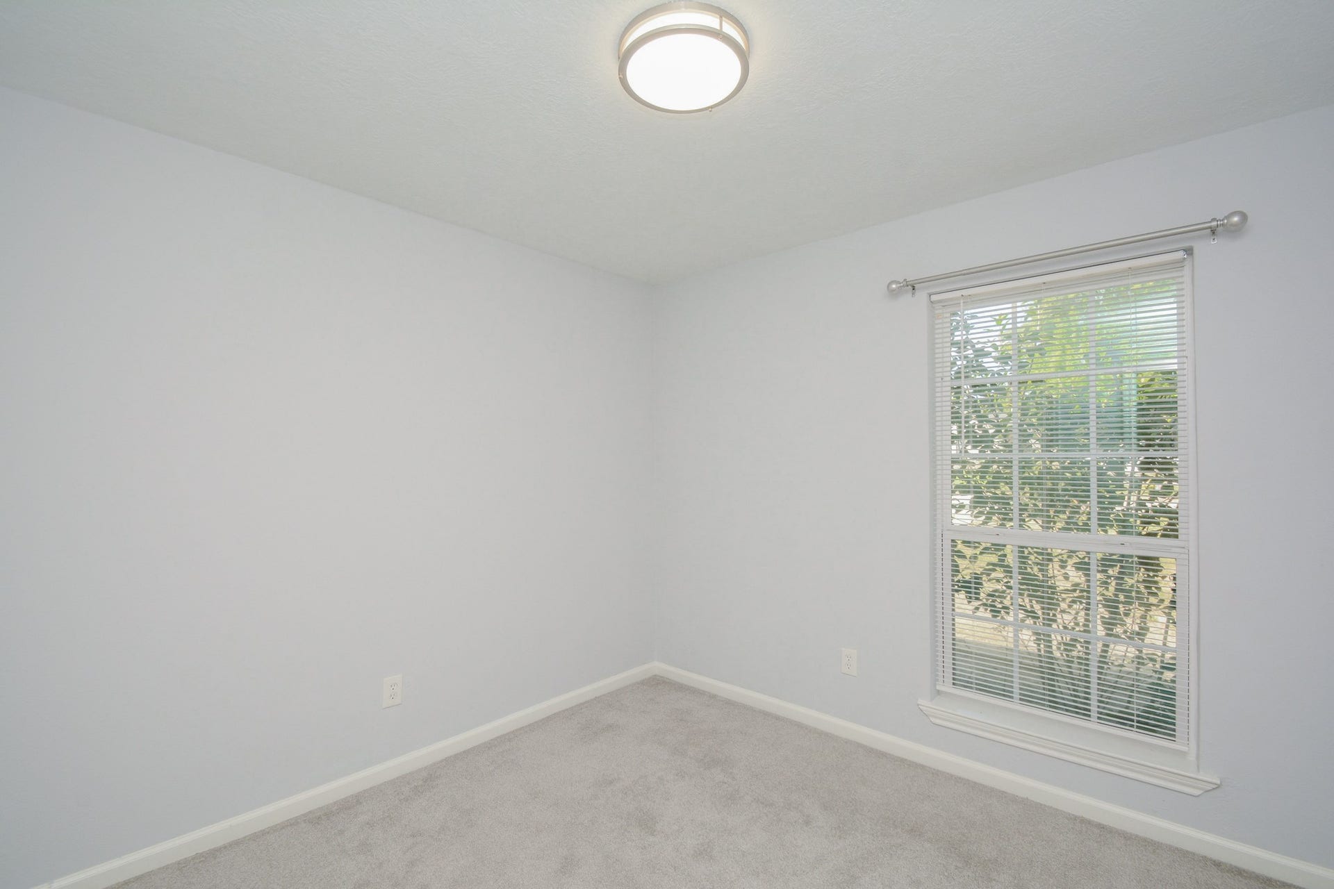 116 Oakmont Drive, Conroe, TX 77301 Bedroom.