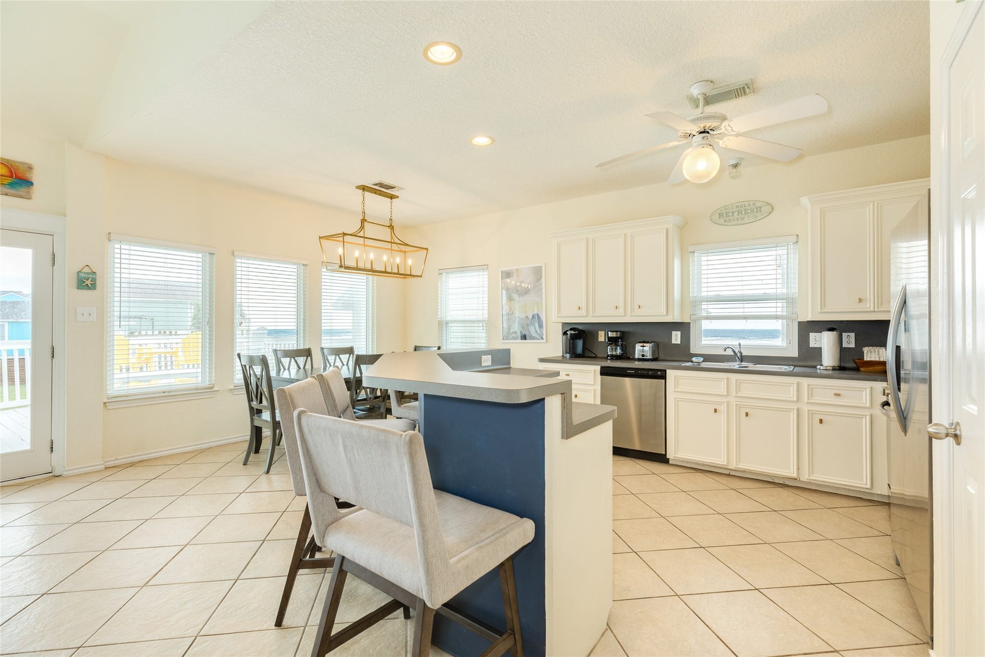 4409 Tampico Way, Galveston, TX 77554 4409 Tampico Way, Galveston, TX 77554