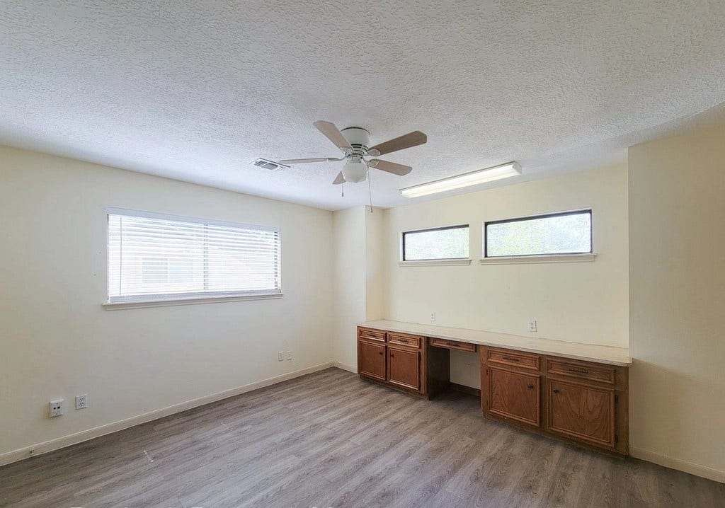 2810 Thorne Creek Lane, Houston, TX 77073 2810 Thorne Creek Lane, Houston, TX 77073