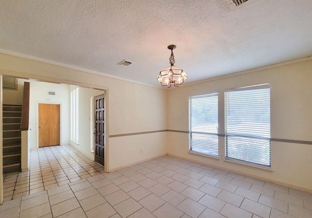 2810 Thorne Creek Lane, Houston, TX 77073 2810 Thorne Creek Lane, Houston, TX 77073