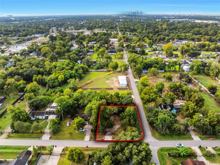 Property photo for 2102 Charles Road, Houston, TX